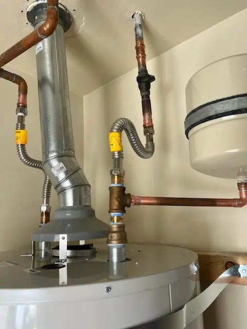 Water heater installation and plumbing repair in Villages of Woodland Springs